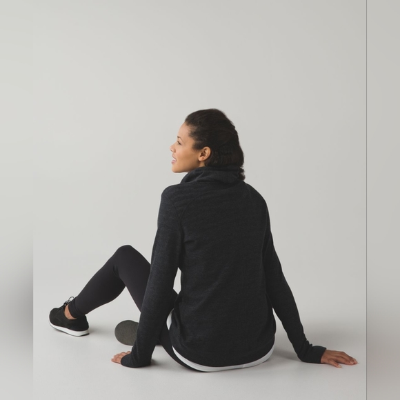 Lululemon in a cinch sweater - Picture 8 of 8